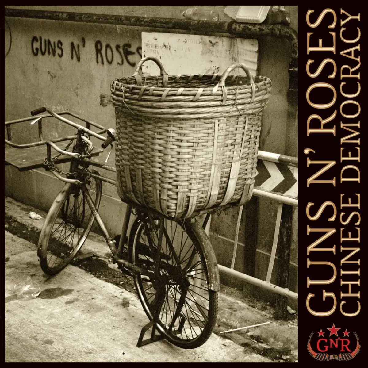 Guns N' Roses - Chinese Democracy